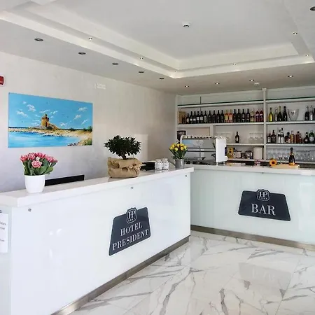 Presidente 4* 切萨雷奥港